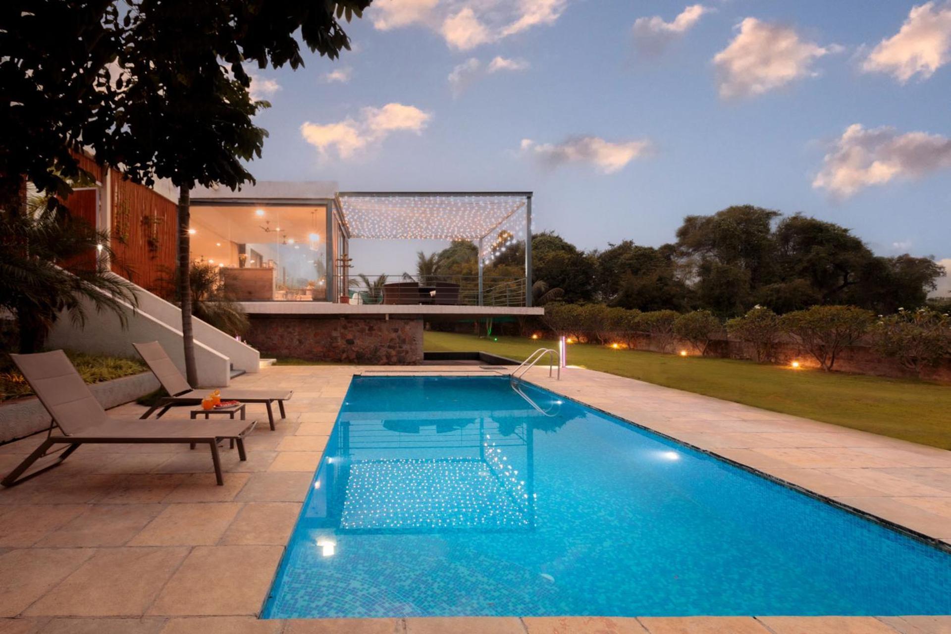 Open House By Stayvista - Nestled In Nature, Featuring A Swimming Pool & Expansive Lawn For A Serene Retreat Shikrapur Bagian luar foto